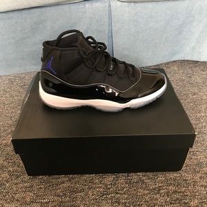 Jordan Space Jam 11s
